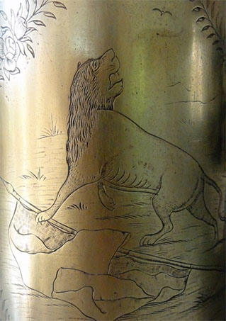 Shell depicting LION OF FLANDERS protecting the Belgium flag while spotting the German Eagle.Banner:"Souvenir de la Guerre 1914".