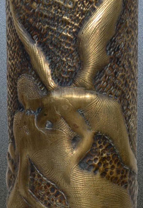 Hatching&nbsp; technique for Cupid's wings and Psyche dress. Background embossed