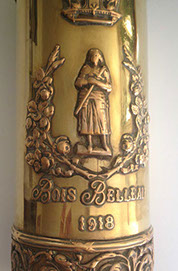 Shlee Bois Belleau [ Belleau Woods ].Two bands of soldiered foliage, one garlard around statue of Joan of Arc, 1918