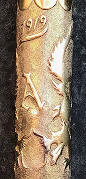 At the back a large medallion with: Somme, Meuse-Argonne, St.Mihiel [battles] and 1918