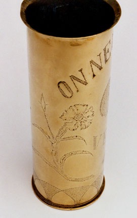 Shell ON NE PASSE PAS with Corn flower [bleuet- French symbol equivalent to Poppy] finely engraved.